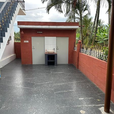 Sakthi Garden Home Stay Erode Bagian luar foto