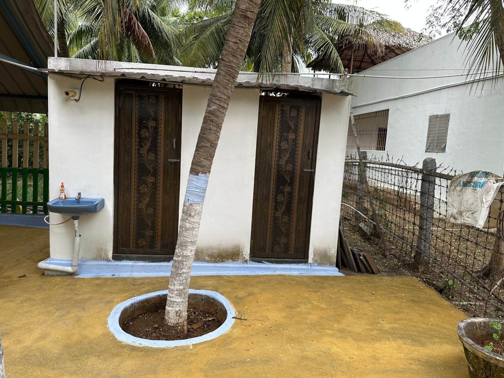 Sakthi Garden Home Stay Erode Bagian luar foto