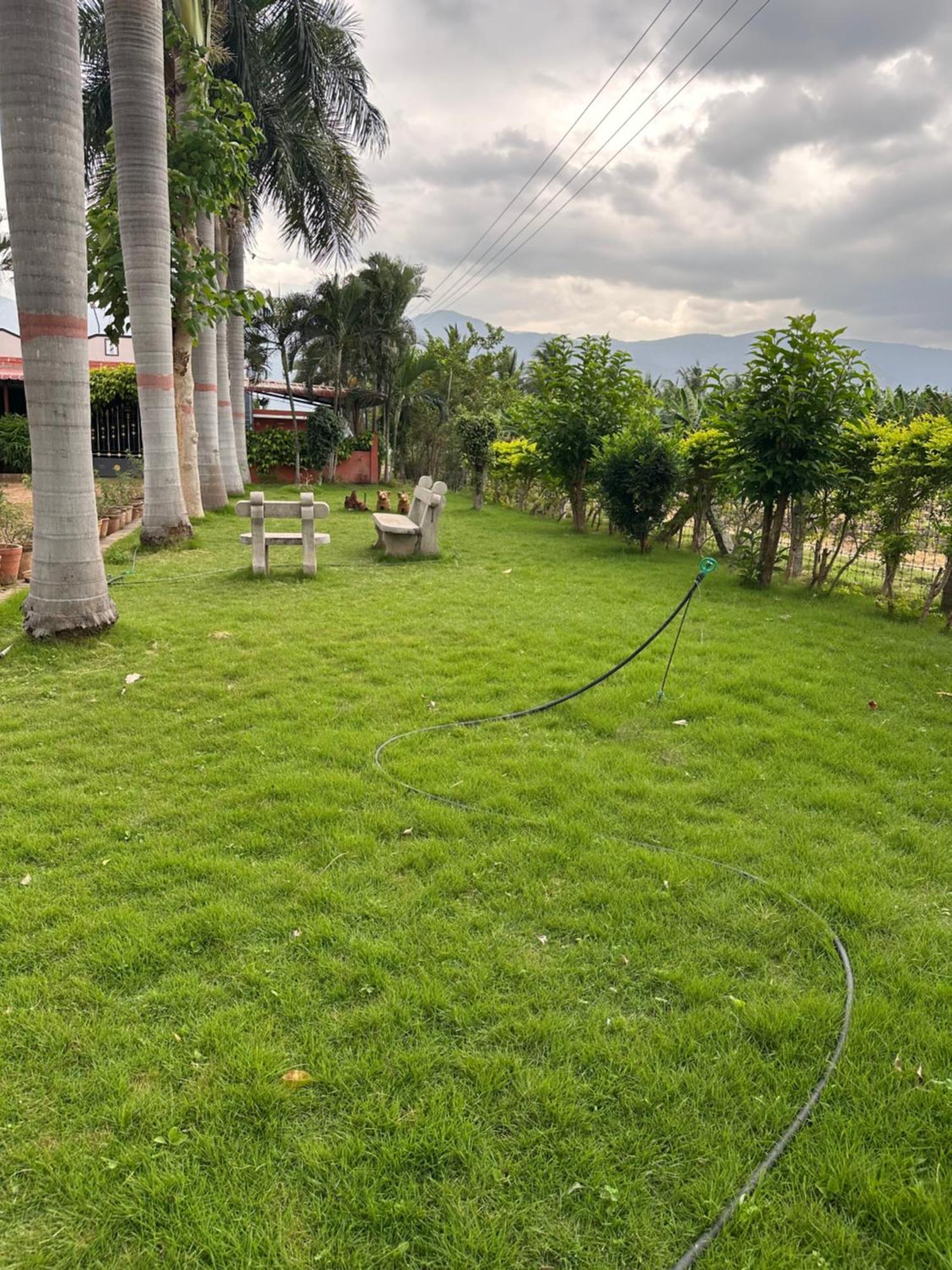 Sakthi Garden Home Stay Erode Bagian luar foto